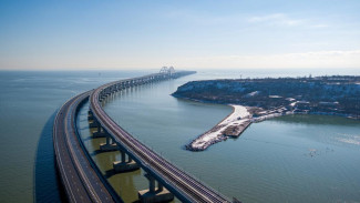 Въезд в Крым по мосту открыт