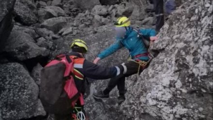 В Долине Привидений в Крыму спасли женщину с ребенком  