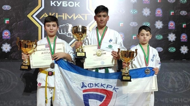 Каратисты из Крыма заняли призовые места на турнире по киокусинкай