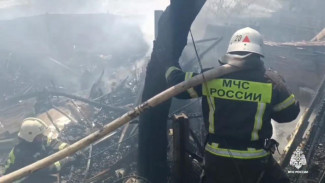 Огнеборцы локализовали пожар в Феодосии