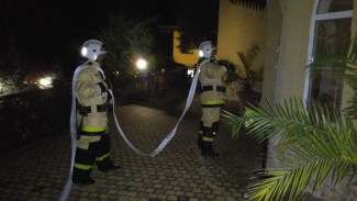 Крымские пожарные ликвидировали "возгорание" в туристическом комплексе "Мангуп-Кале"