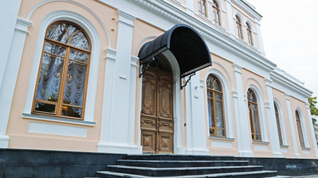 В Симферополе отреставрировали здание Дворянского собрания