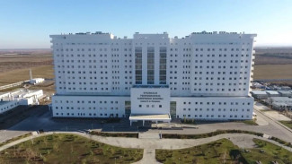 Ректора Херсонского госуниверситета прооперировали в новом медцентре в Крыму