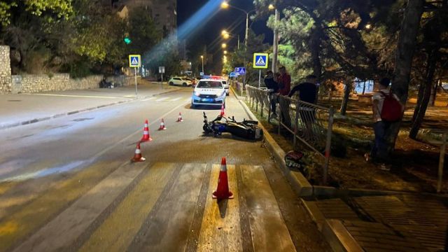 Севастопольские подростки на мотоцикле сбили мужчину на «зебре»