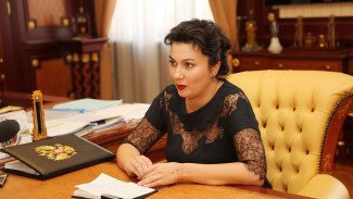 Министр культуры Крыма Арина Новосельская уволена в связи с утратой доверия
