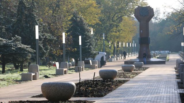 В Керчи торжественно откроют Комсомольский парк (фото)