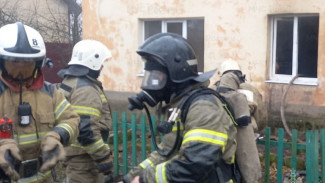 На пожаре в «Цыганском тоннеле» Севастополя спасли человека