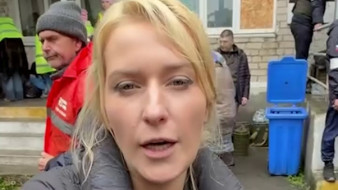 Яна Лантратова показала, как проходит эвакуация людей из Алешек