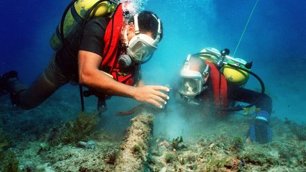 Судакские дайверы подняли со дна моря старинное оружие