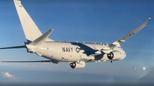Появилось видео сопровождения истребителями ЧФ американского самолета-разведчика над Черным морем