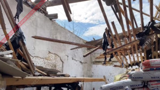 Беспилотник уничтожил 70% товаров на складе комбикормов в Джанкое