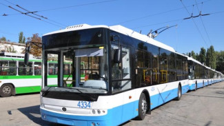 В центре Симферополя остановились троллейбусы из-за аварии