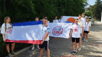 180 детей отправились на отдых в новый лагерь от Крымской железной дороги