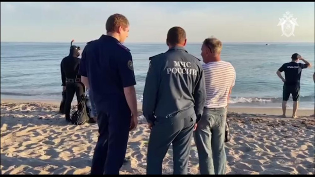 В Крыму продолжаются поиски детей, которых унесло в море на матрасе
