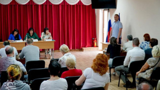  На заседании Совета территорий Евпатории обсудили проблемные вопросы жителей Заозерного