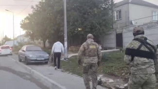 ФСБ задержала в Крыму организаторов канала незаконной миграции