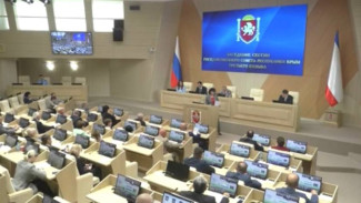 Глава Крыма Сергей Аксенов поручил изыскать резервные источники наполнения консолидированного бюджета на 15 млрд рублей