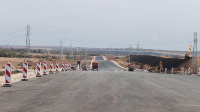 Трассу «Симферополь – Евпатория – Мирный» сдадут в следующем году