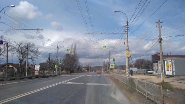 На трассе под Симферополем установили два светофора