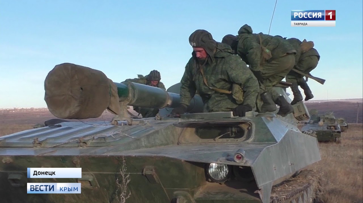 рен тв фильмы вчера. русские военные на украине. колонна украинской техники. документальные фильмы рен тв. лнр война.