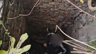 В Алуште мужчина упал в четырехметровый колодец