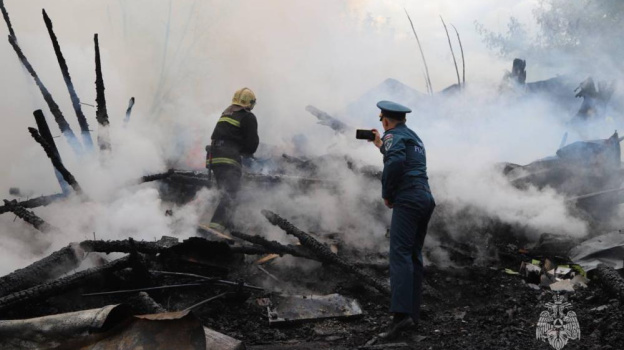 В Крыму ликвидировали 11 пожаров и обезвредили три взрывоопасных предмета
