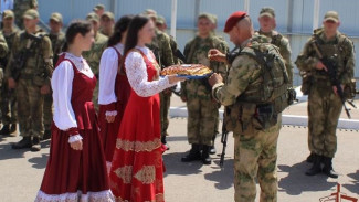 Ветеранов специальной операции торжественно встретили в Керчи