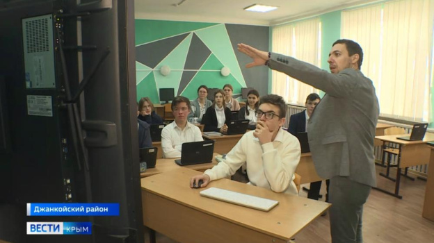 Уникальную программу для автоматизации школьных тестов разработали в крымской школе