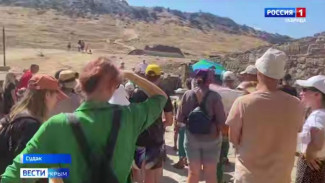 В Судакской крепости состоялись праздничные мероприятия в честь 180-летия Российского географического общества