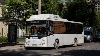 На маршруты в Армянске вышли новые комфортабельные автобусы