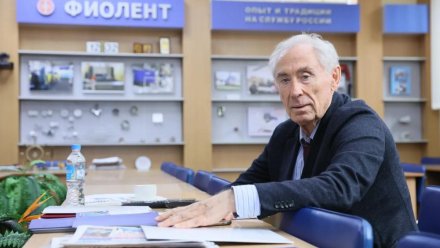 Сергей Аксёнов поздравил Александра Баталина с наградой от президента России