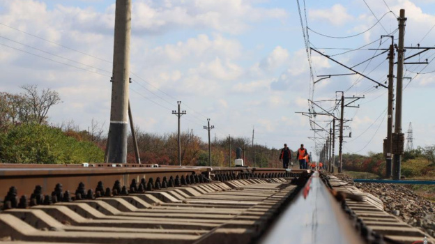 Около 600 тысяч пассажиров перевезли крымские поезда в феврале