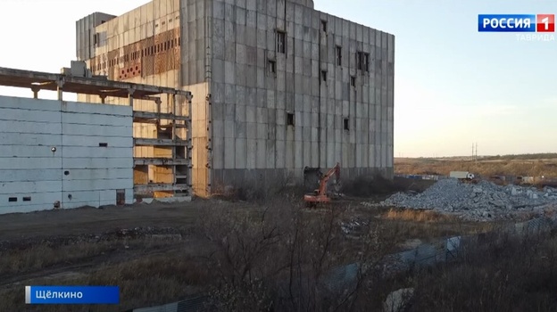 Крымскую АЭС разберут на камни и арматуру
