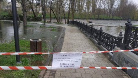 В Симферополе продолжат сброс воды из водохранилища в Салгир