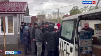 Сегодня украинские беспилотники самолётного типа нанесли удары по территории склада Красного Креста в Донецке