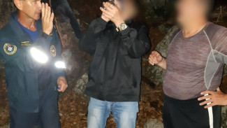 Спасатели шесть часов искали группу туристов, которые заблудились на Ай-Петри