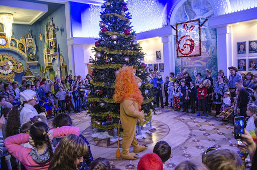 Новогодние «ёлки» в Симферополе пройдут в режиме онлайн