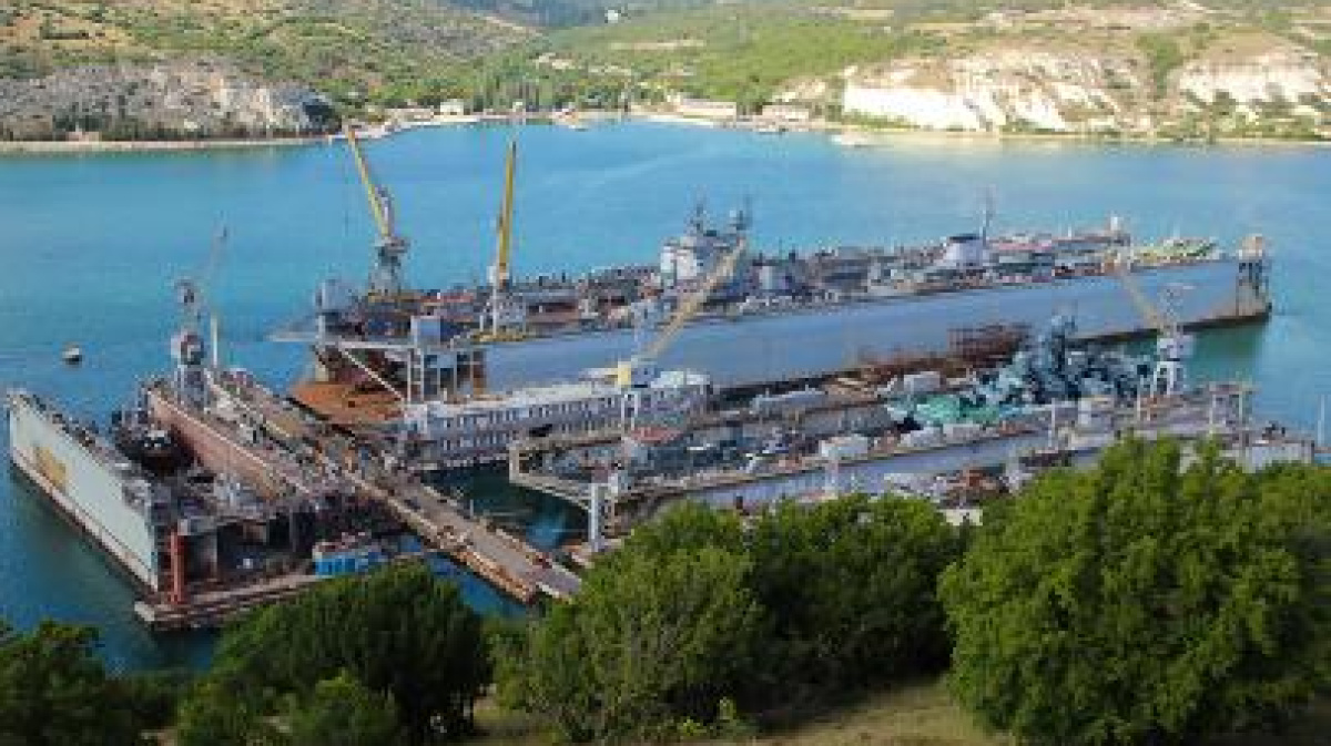 13 судостроительный завод севастополь. 13 срз чф. 13-й судоремонтный завод черноморского флота. 178 судоремонтный завод владивосток. 13 срз севастополь.