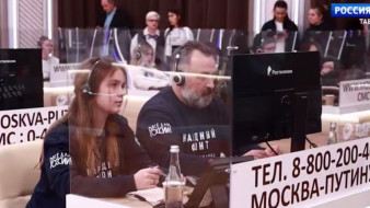 Студенты из Крыма помогают принимать звонки для Итогов года с Владимиром Путиным