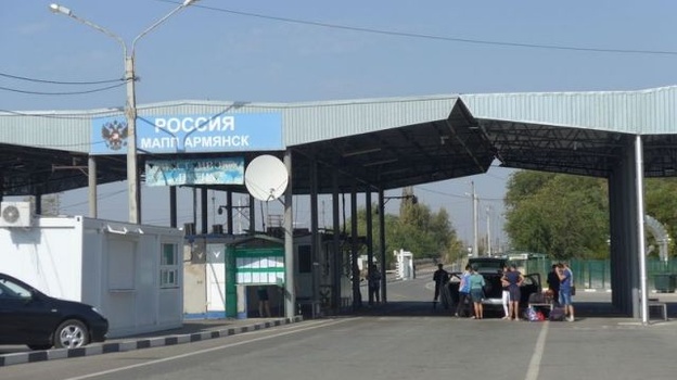 Фальшивые миграционные документы изготавливали в Севастополе