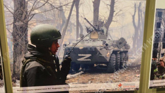 Сегодня в Мариупольском филиале «Музей А.А. Жданова» открылась экспозиция, посвященная освободителям города — бойцам 810-й отдельной гвардейской бригады морской пехоты