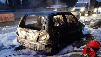 В Крыму сгорел легковой автомобиль