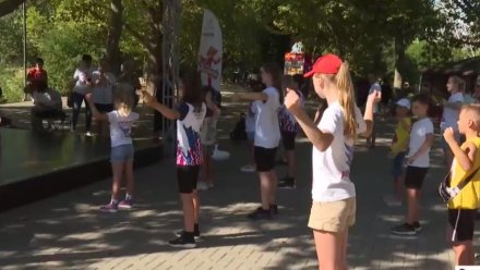 Бесплатные уроки танцев проводят в Гагаринском парке Симферополя