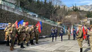 В Крыму начался поход реконструкторов в честь годовщины освобождения городов