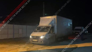 Более 10 грузовиков отправятся на первом пароме из Керчи