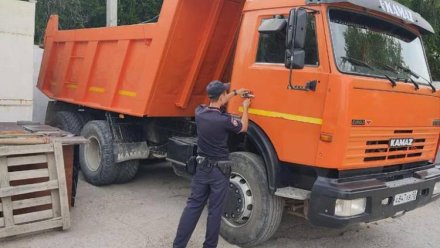 В Севастополе обнаружили грузовик с опасным мусором