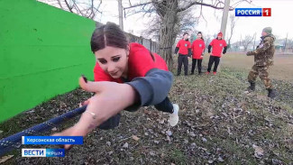 Крымчане провели военно-спортивную эстафету для школьников Херсонской области 