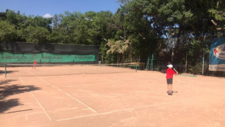 Национализированные теннисные корты и баскетбольную площадку передали спортивной школе в Ялте