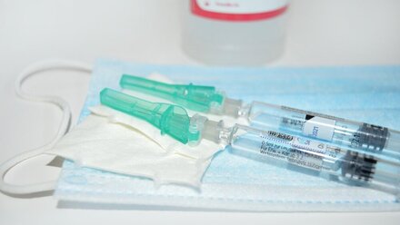 Детскую вакцину от коронавируса доставят в Крым к концу года 