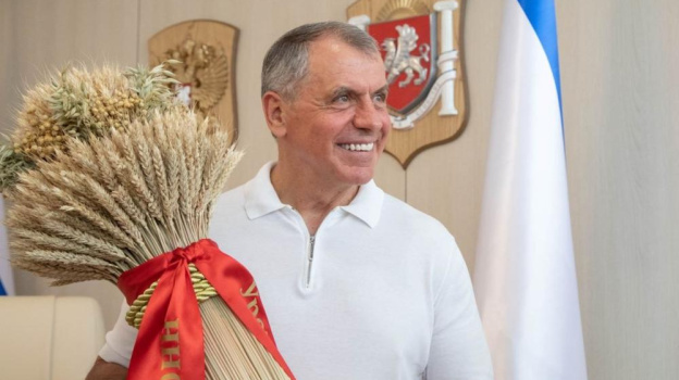 В Крыму к середине лета собрано свыше 1 млн тонн зерна